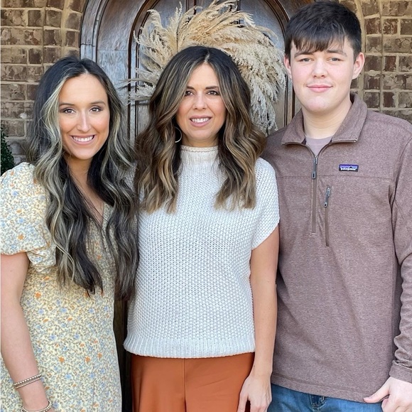 Meet your Posher, Kim - Picture 3 of 6